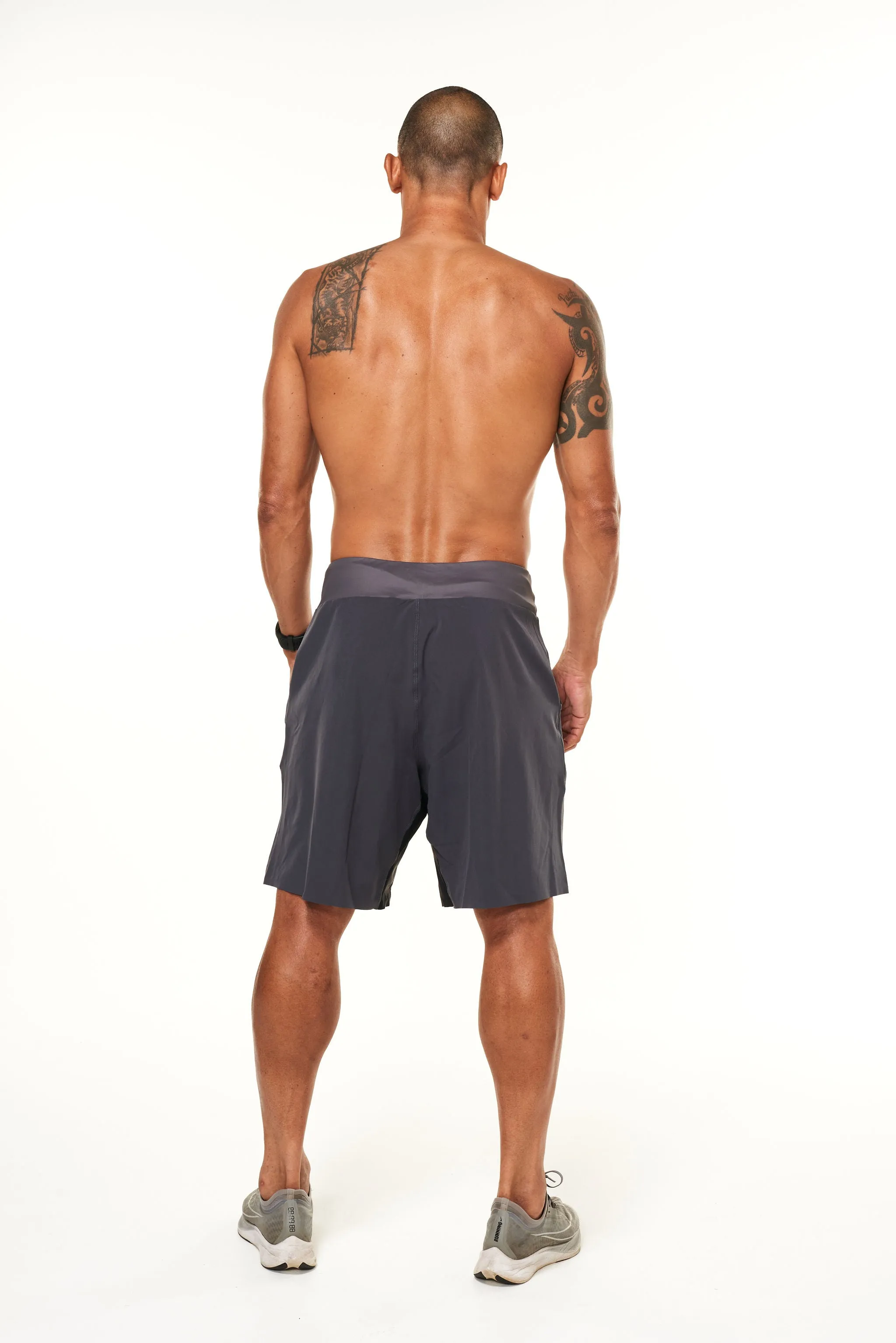 WYN by MALO arvo short (unlined 9.5") - charcoal